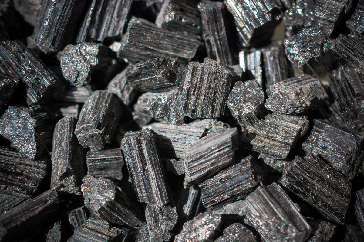 Tourmaline noire brute schorl protection
